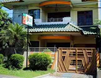 Exterior 2 Simply Homy Guest House Unit Bintaran