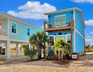 Exterior 2 Hesed Beach Cottage by Pristine Properties