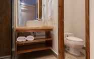 In-room Bathroom 3 Ganem Suites Cartagena
