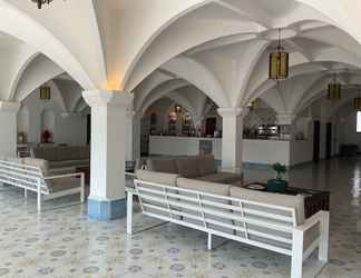 Lobi 2 Al Balhara Resort & Spa
