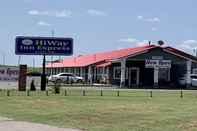 ภายนอกอาคาร HiWay Inn Express of Elk City