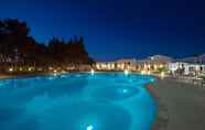 Swimming Pool 6 2361 Masseria Longa - Camera Matrimoniale Standard