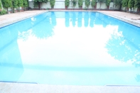 Swimming Pool Kenth Hari Resort Dhaulpur by ShriGo Hotels