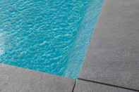 Swimming Pool Ibis Styles Domaine de Beauregard