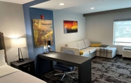 Bilik Tidur 4 La Quinta Inn & Suites by Wyndham South Bend near Notre Dame