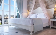 Kamar Tidur 6 Alacati Monreve Hotel