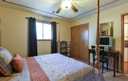 Bedroom 4 Welcome Inn- Pools - Great Balcony - Trails to Fishing -SO Close to Sdc!!