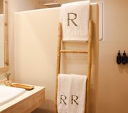 ห้องน้ำภายในห้อง 2 Hotel Ritual de Terra & Spa