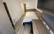 Kamar Tidur 4 En Suite Rooms CARDIFF