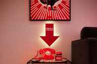 Bedroom House of Harland by KFC