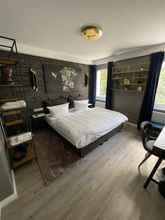 Bedroom 4 IQ Hotel