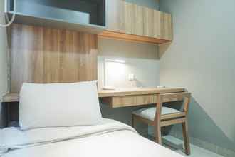 Kamar Tidur 4 Elegant 1BR Apartment with Working Space Mustika Golf Residence