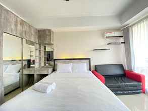 Kamar Tidur 4 Bright Studio Room at Beverly Dago Apartment