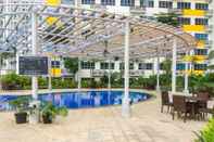 Kolam Renang Modern 2BR Apartment @ Springlake Summarecon