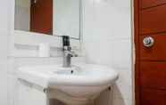 Toilet Kamar 6 Best Value & Spacious Studio Room Apartment at High Point Serviced