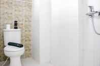 In-room Bathroom Spacious & Deluxe 2BR Gateway Ahmad Yani Cicadas Apartment