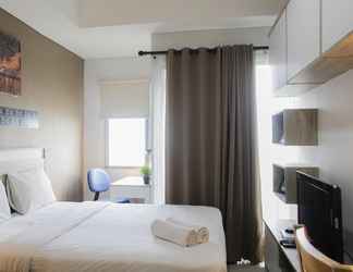 Kamar Tidur 2 Bright Studio Apartment at Springwood Residence