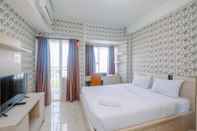 ห้องนอน Fully Furnished with Comfortable Design Studio Apartment Margonda Residence 5