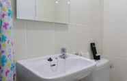 In-room Bathroom 7 Modern and Clean Studio Apartment at M-Town Residences