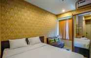 Kamar Tidur 3 Comfy and Simply Studio Room at Grand Kamala Lagoon Apartment