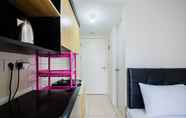 Kamar Tidur 3 Comfortable Springlake Summarecon Studio Apartment near Mall