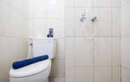 Toilet Kamar 6 Comfortable Springlake Summarecon Studio Apartment near Mall