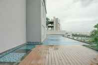 Kolam Renang Comfy 1BR Sedayu City Suites Apartment