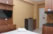 Kamar Tidur 3 Good Choice Studio at Green Pramuka Apartment near Shopping Center