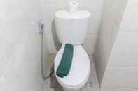 Toilet Kamar Simply Studio for 1 Pax at Parkland Avenue Apartment