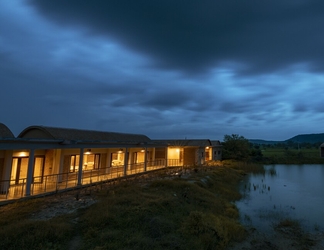 Bên ngoài 2 Wagoba Eco lodge