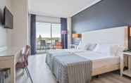 Bedroom 2 Hotel Balneario Playa de Coma-Ruga