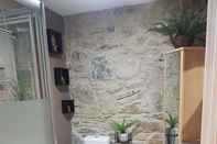 In-room Bathroom Cobbles Cottage - 2 Bedroom Stone Built Cottage