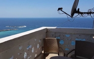 Nearby View and Attractions 3 luxury apartment CBD beach view Hilton