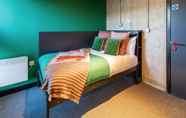 Bedroom 5 En Suite Rooms & Studios SHEFFIELD