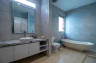 In-room Bathroom Sayang Sanur Villa III