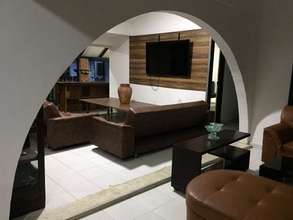 Lobby 4 Inviting 14-bed Villa in Toro Valle del Cauca