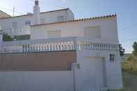 Exterior Lagoa 5 bed house- Red Ba Accomm UK