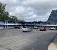 Common Space 2 Cass Lake Hotel