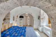 Bedroom TRUeLLOVE Wonderful Trullo in Putignano