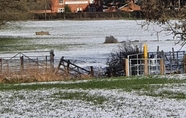 Nearby View and Attractions 4 The Cheney Arms