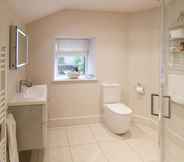 Toilet Kamar 3 Lovely 2-bed Cottage in Blaenau Ffestiniog