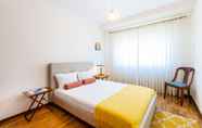 Kamar Tidur 5 Espinho Sunshine Flat