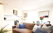 พื้นที่สาธารณะ 3 Seaside Apartment in the Heart of East Wittering Village