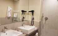 Toilet Kamar 2 Griso Collection Hotel
