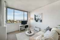 Common Space Bright and Sunny Studio Apartment