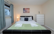 Bedroom 5 Modern 4 Bedroom House - Free Parking Netflix by WHA for Contractors Relocation Business Travel