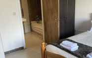 Bilik Tidur 5 2 En-suite Bedrooms Flat in Kidlington ,oxford