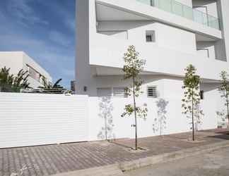 Exterior 2 Bright apt w Breakfast 5mn From Carthage Sidibou
