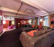 Common Space 3 Amazingly Luxurious Loft Apartment Soho - 3 Bedrooms 2 Bath Office