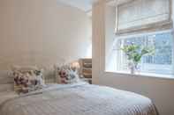 Bedroom Cozy 1BR Apartment Central Ambleside With Parking